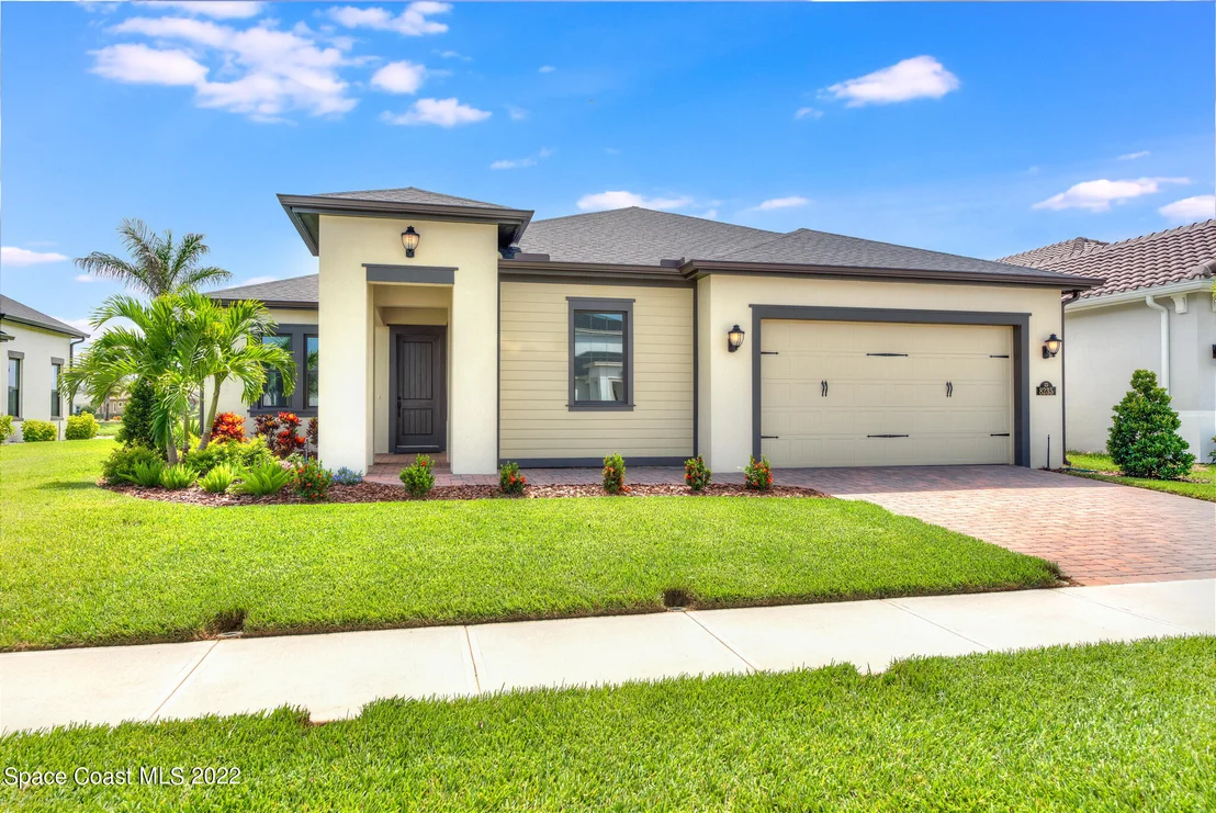 Photo of 8235 Lyside Drive