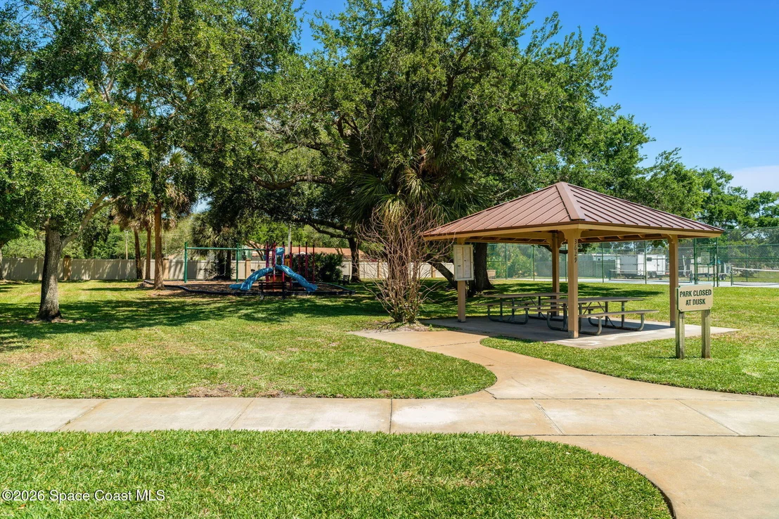 Photo of 950 Whisperpine Drive