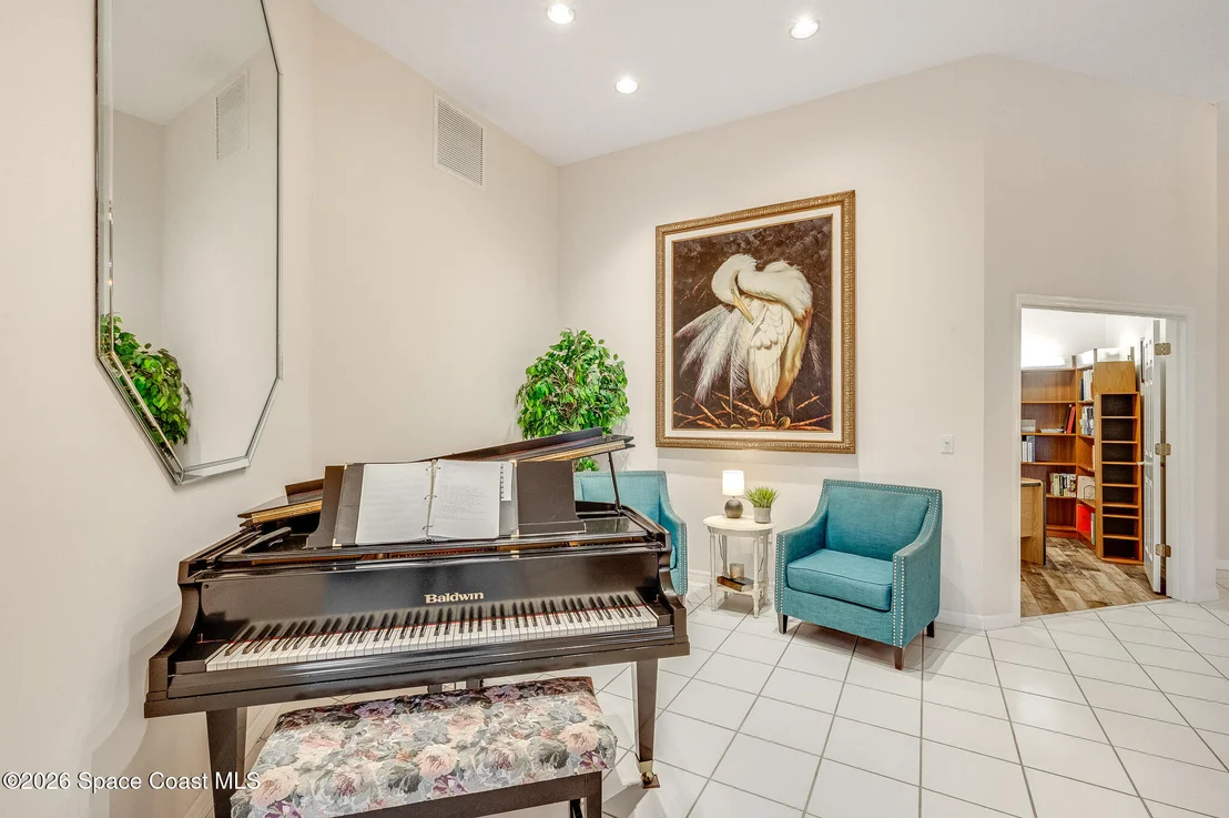 Photo of 370 Normandy Drive