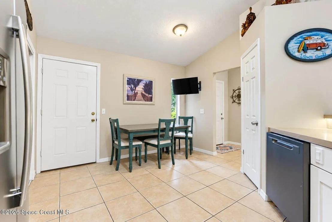 Photo of 6385 4th Place