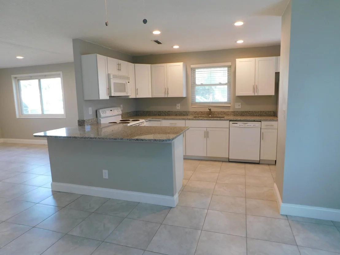 Photo of 2581 Locksley Road