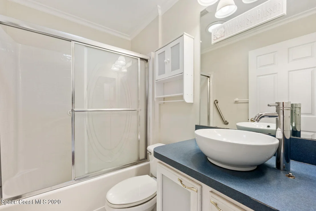 Photo of 1111 White Oak Circle