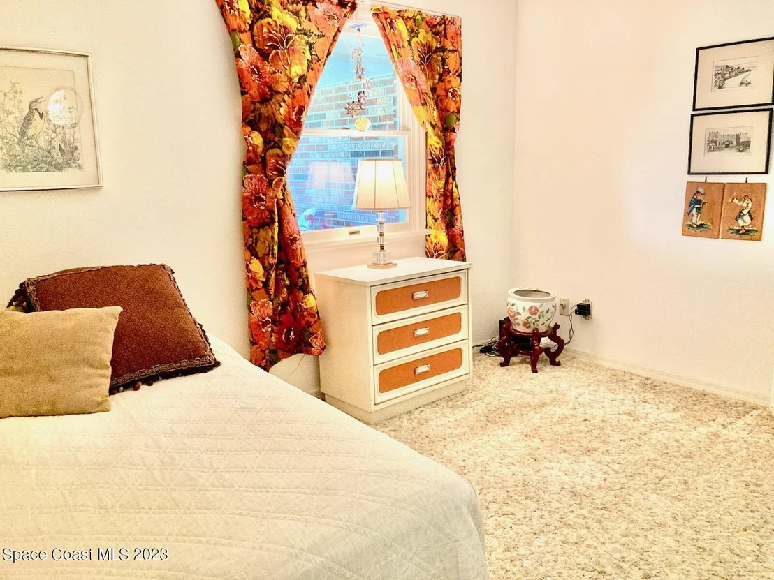 Photo of 228 Chalet Avenue