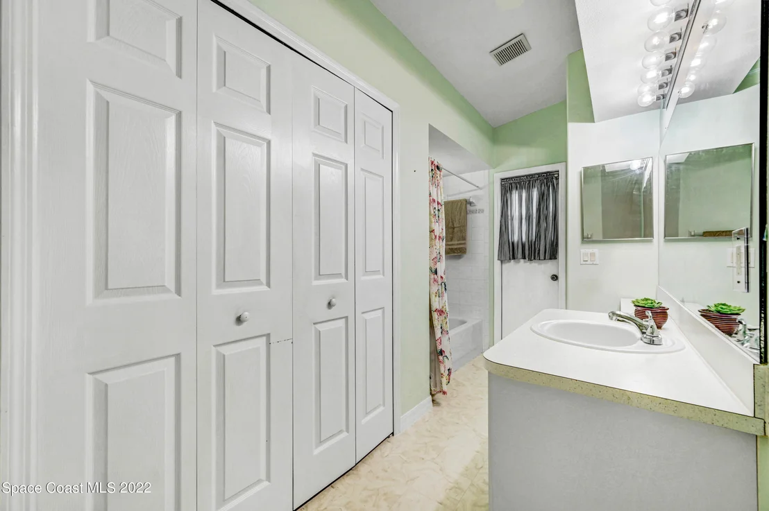 Photo of 821 Potomac Drive