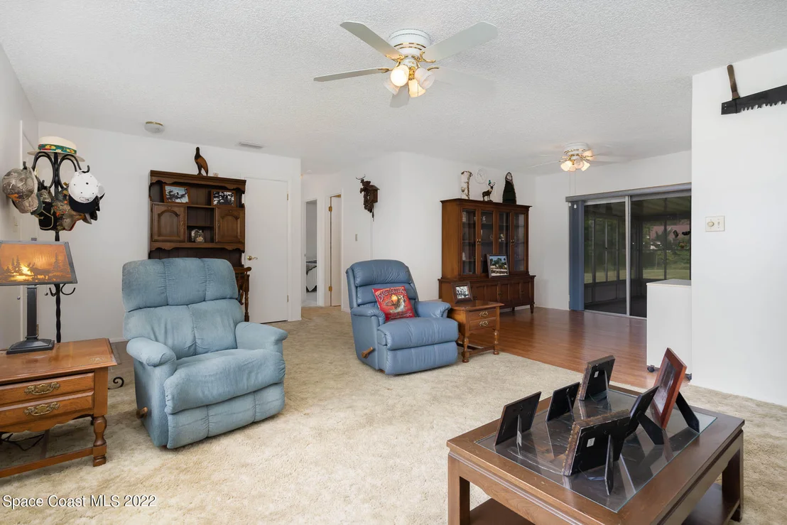 Photo of 261 E Haven Drive