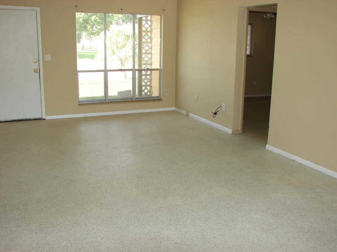 Photo of 1005 Jersey Lane NE