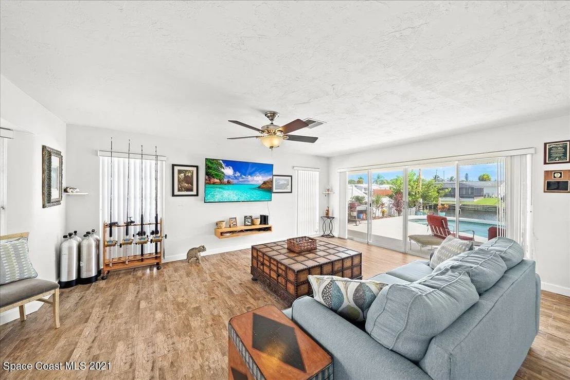 Photo of 458 Sandpiper Drive