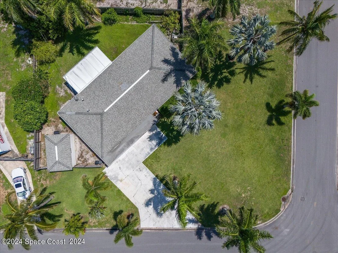 Photo of 711 2nd Avenue