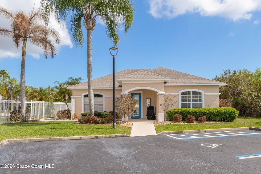 Photo of 1825 Ficus Point Drive