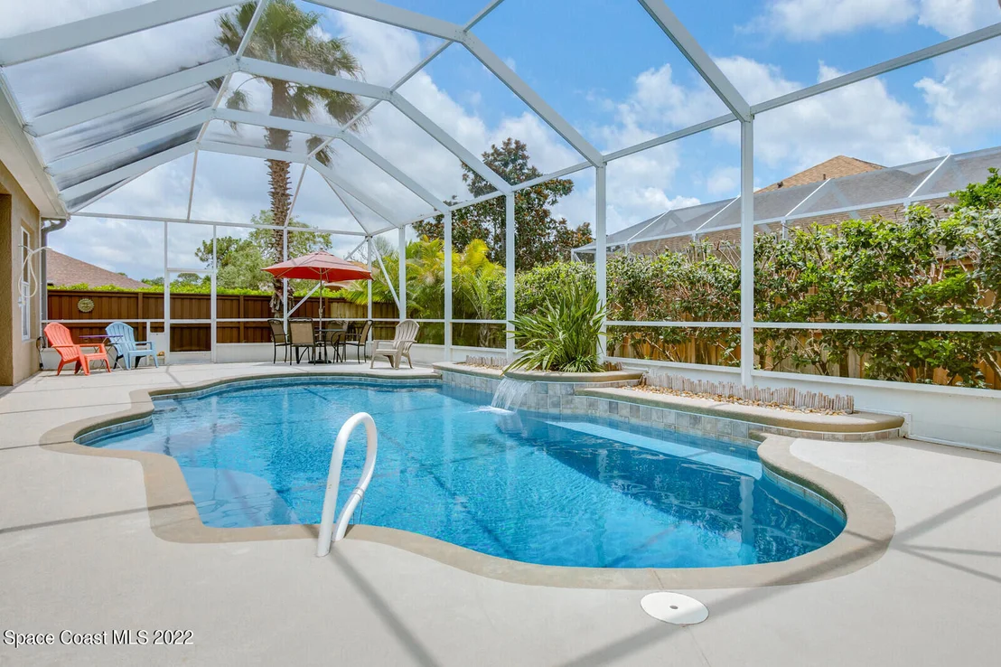 Photo of 4627 Alamanda Drive