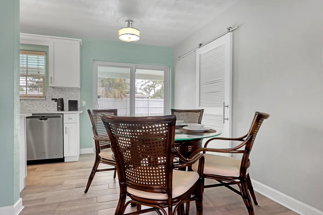 Photo of 1048 Azalea Lane