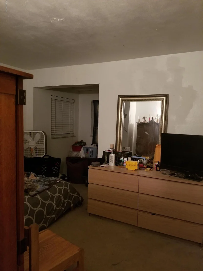 Photo of 1043 Myrtle Lane
