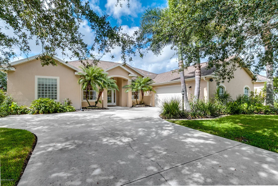 Photo of 2533 Woodfield Circle