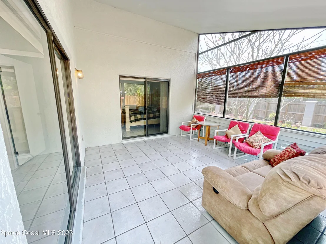 Photo of 1564 Clover Circle