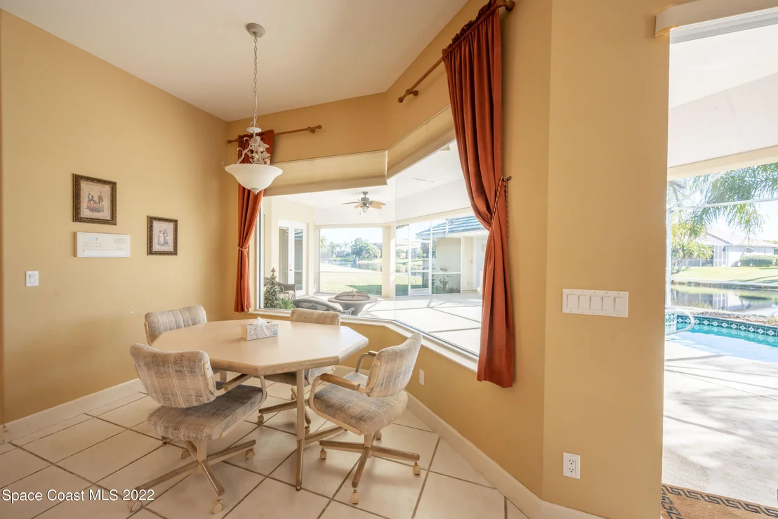 Photo of 981 Stratford Place
