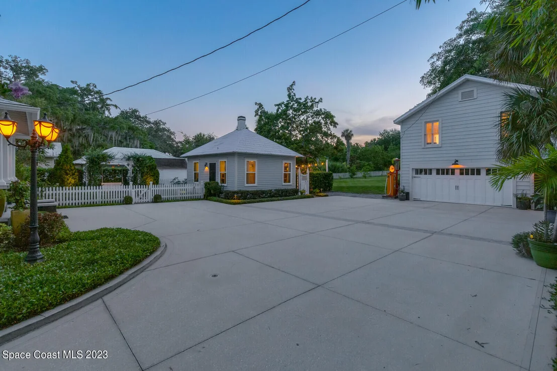Photo of 709 Rockledge Drive