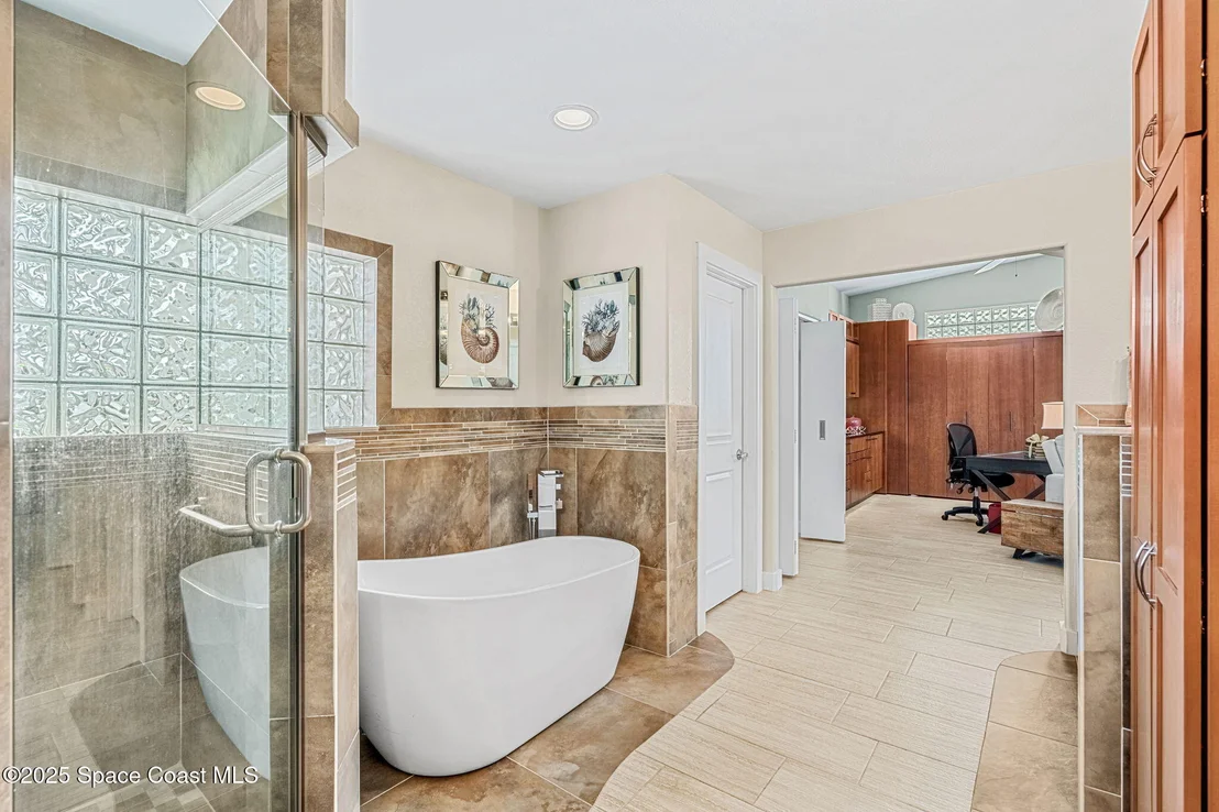 Photo of 561 Capri Road