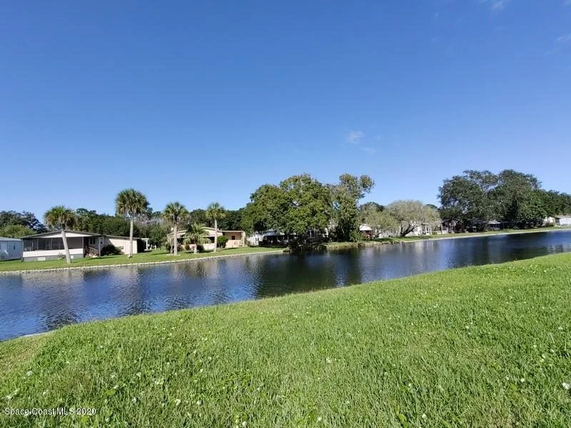 Photo of 4415 Twin Lakes Drive