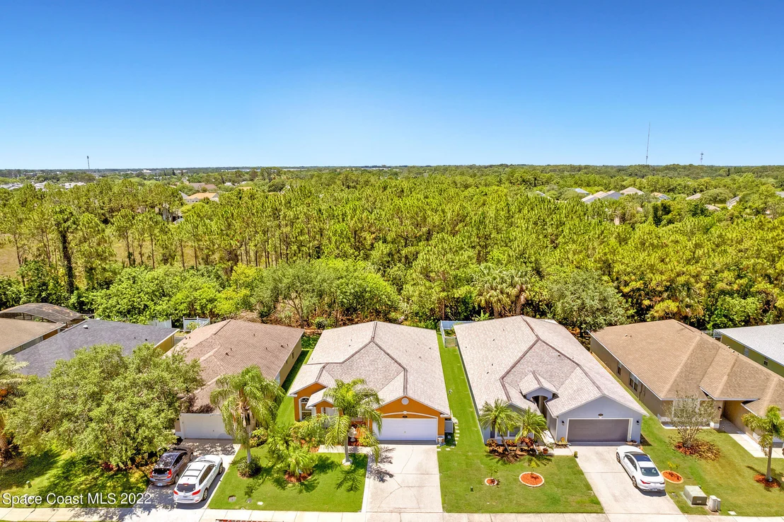 Photo of 2391 Stratford Pointe Drive