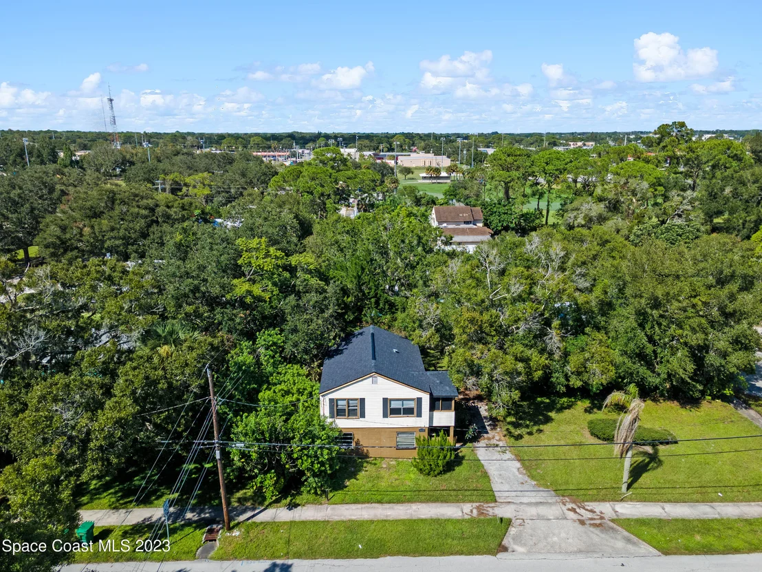 Photo of 1108 Holmes Street