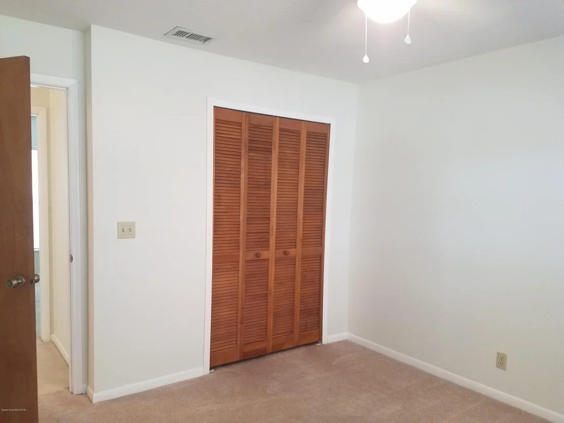 Photo of 790 White Pine Avenue