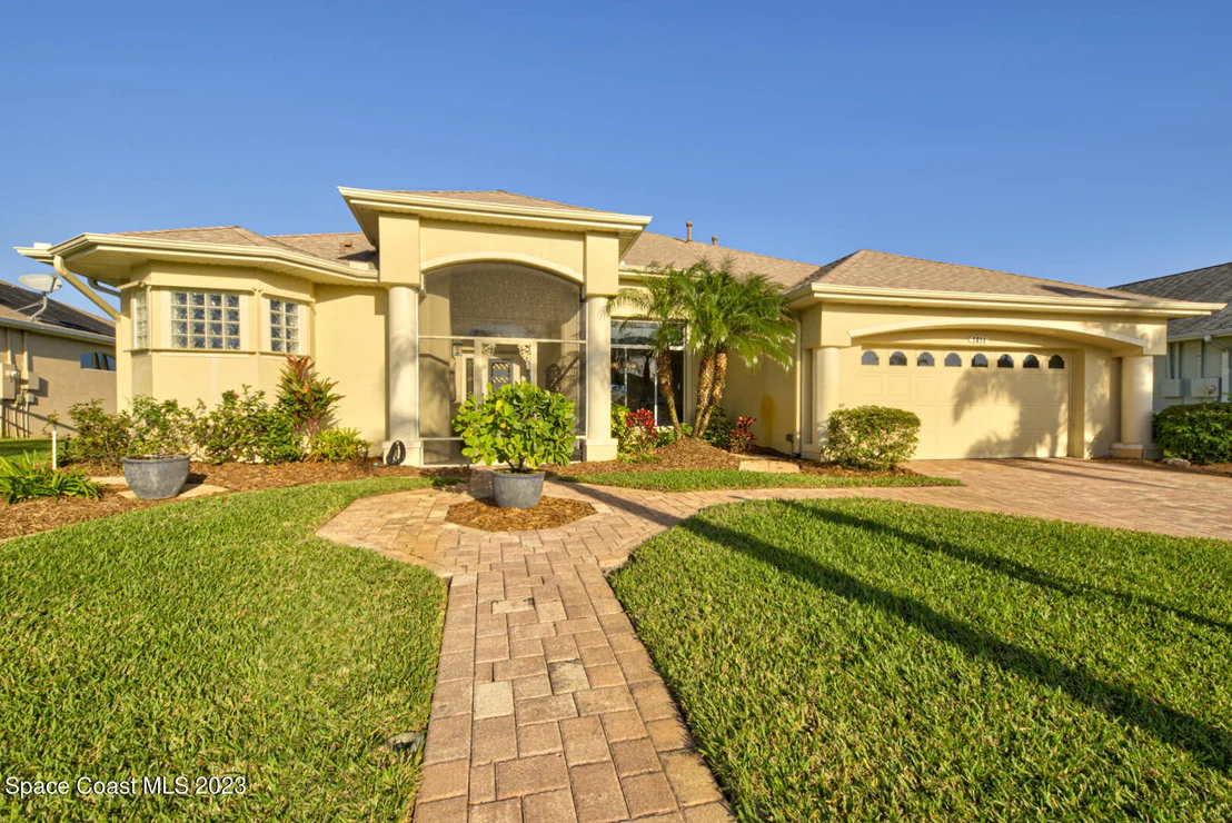 Photo of 2614 Canterbury Circle