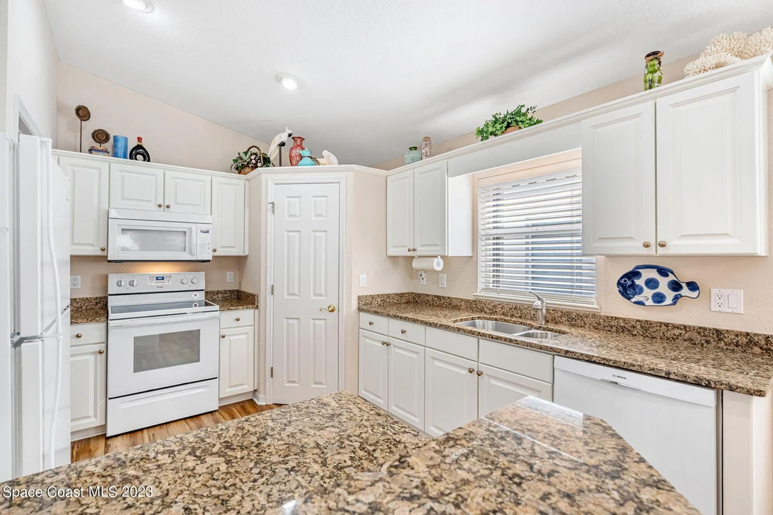 Photo of 5562 Beach Elder Way