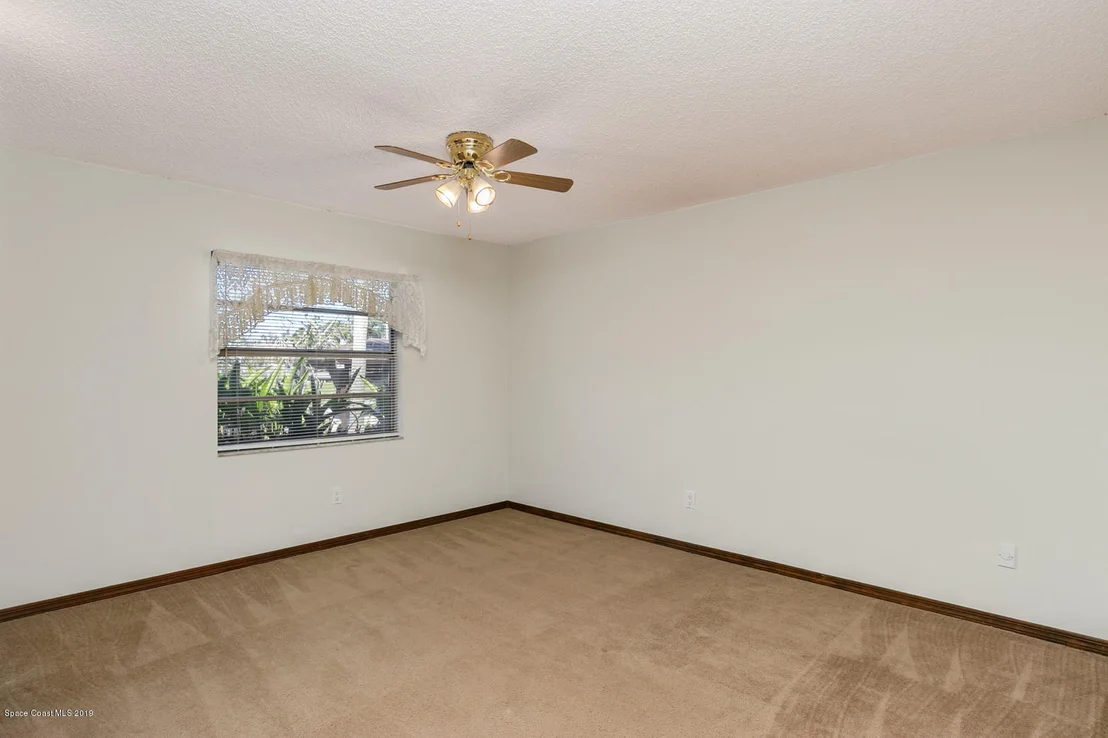 Photo of 492 Red Sail Way