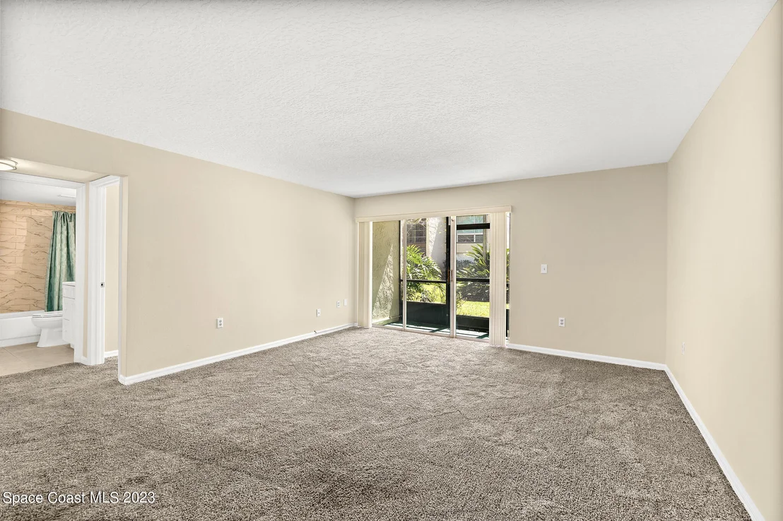 Photo of Unit 5E at 2475 Eagle Drive