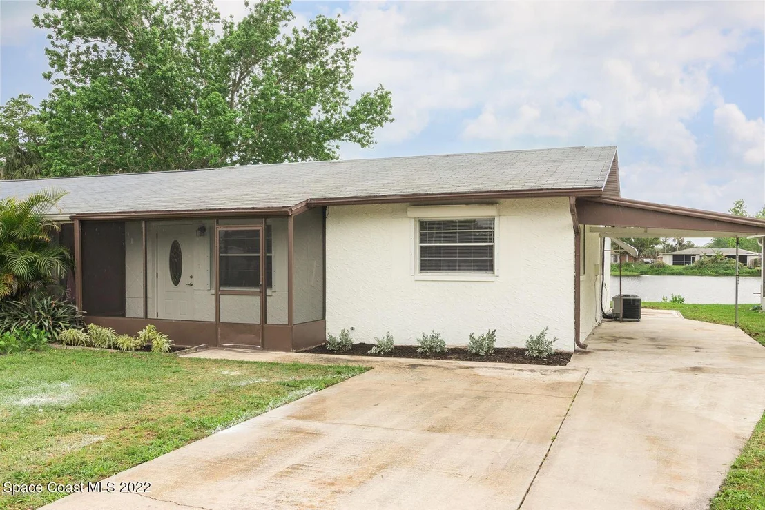 Photo of 710 Lunar Lake Circle