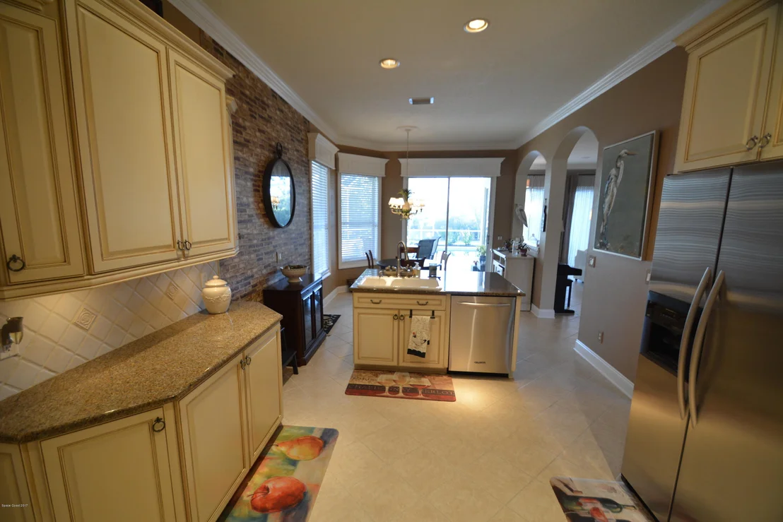 Photo of 2741 Englewood Drive