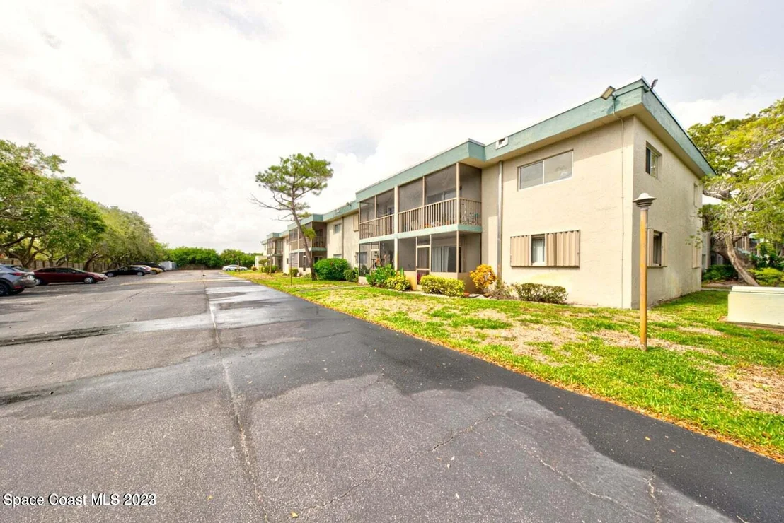 Photo of Unit UNIT131 at 2975 Thrush Drive