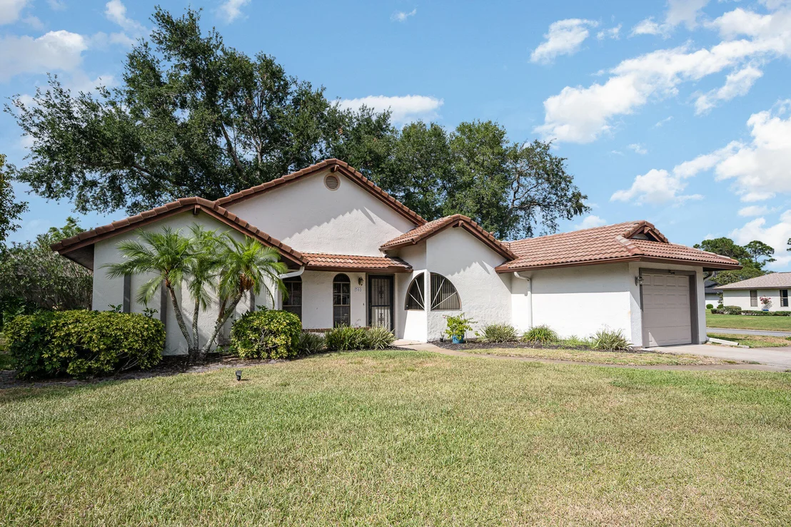 Photo of 703 Flora Linda Drive