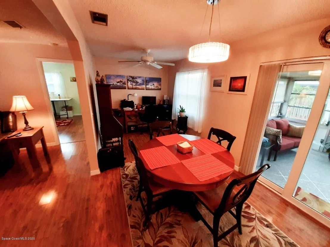 Photo of 2784 Wright Avenue