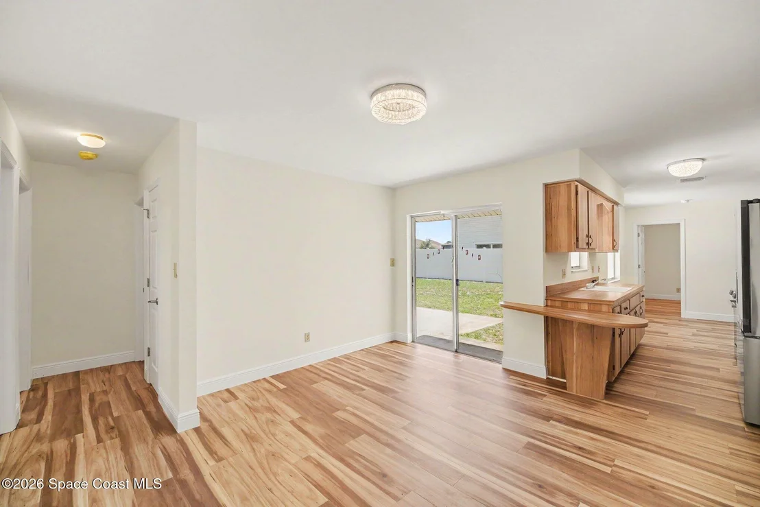 Photo of 952 Bayberry Lane