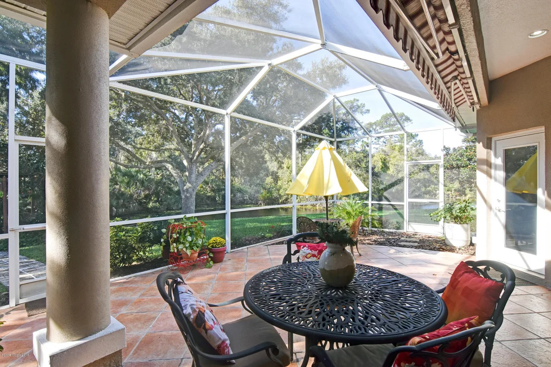 Photo of 979 Palm Brook Drive