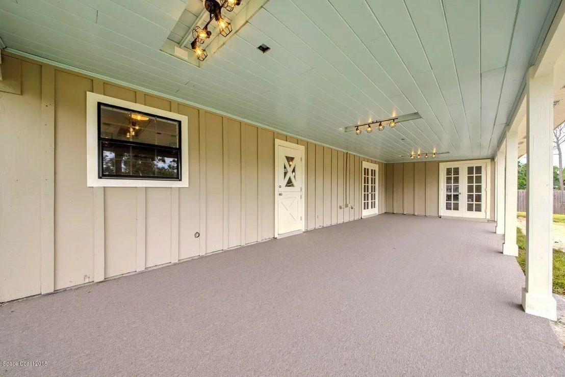 Photo of 2665 Lakehill Road