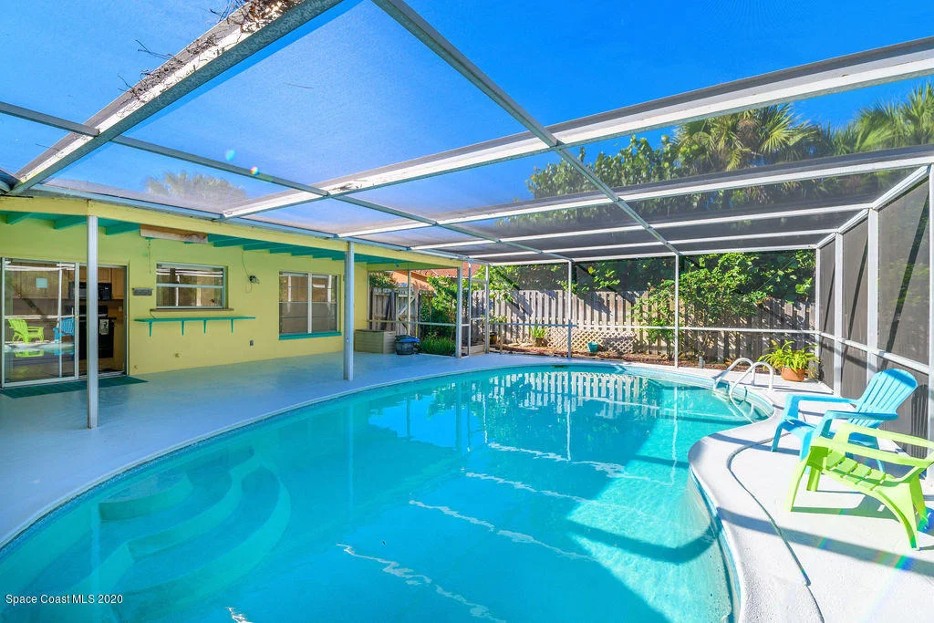 Photo of 250 Sand Pine Road