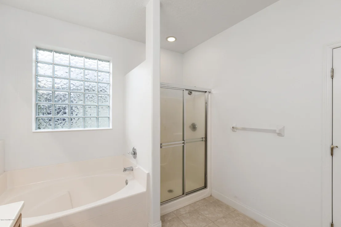 Photo of 1600 Bridgeport Circle