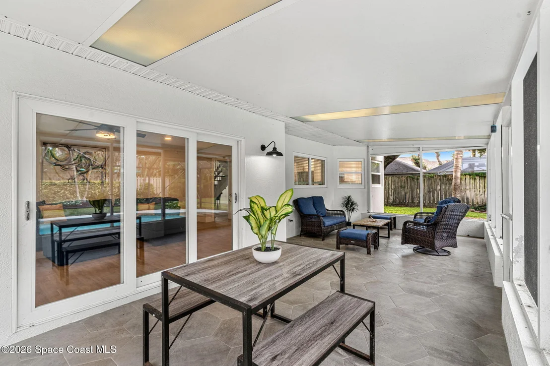 Photo of 6765 Angeles Road
