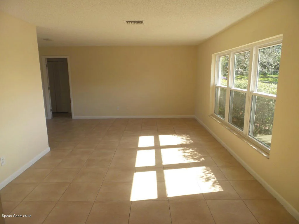 Photo of 320 Darrow Court