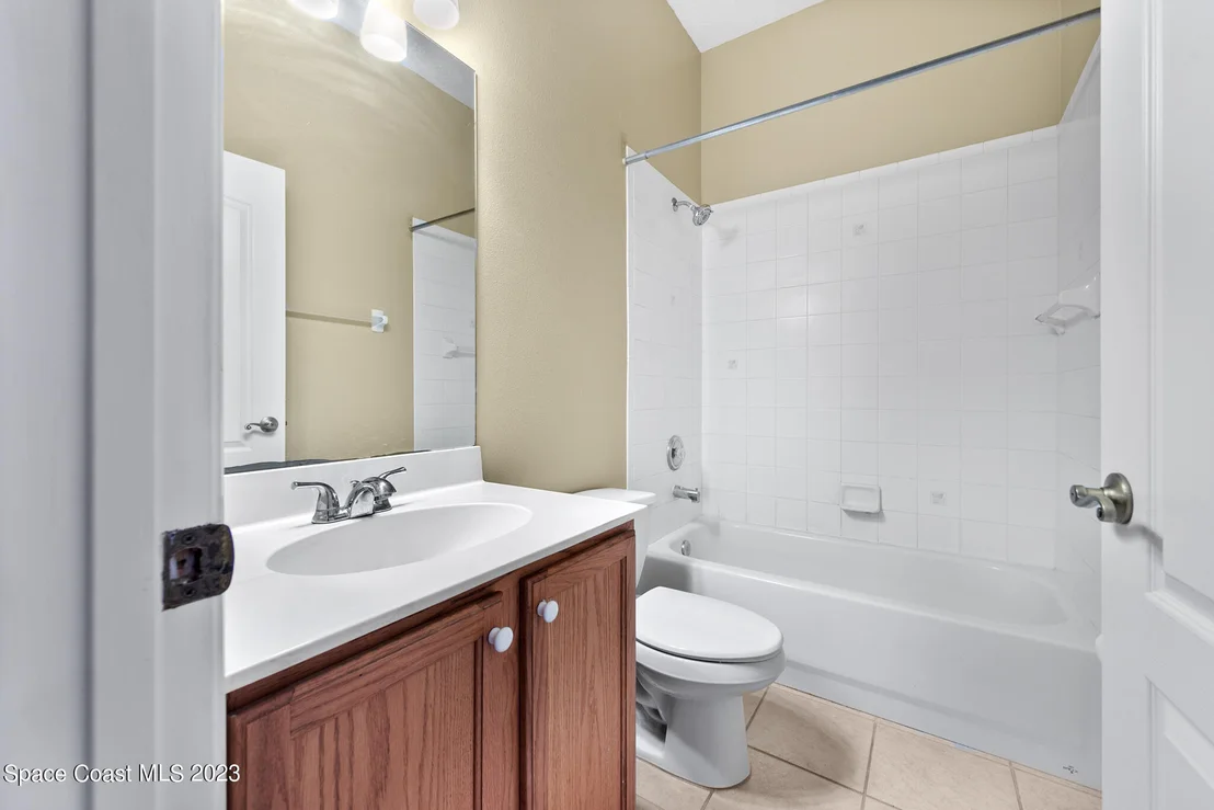 Photo of 6037 Arlington Circle