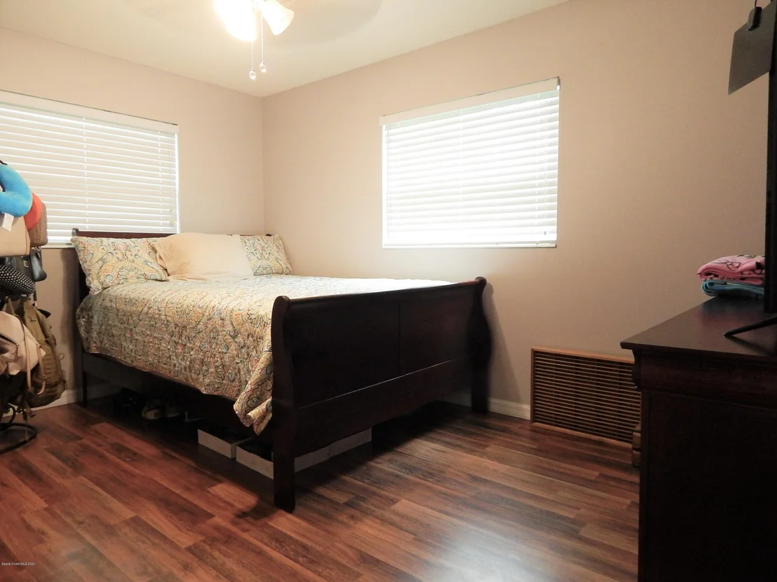 Photo of 1087 Coronado Drive