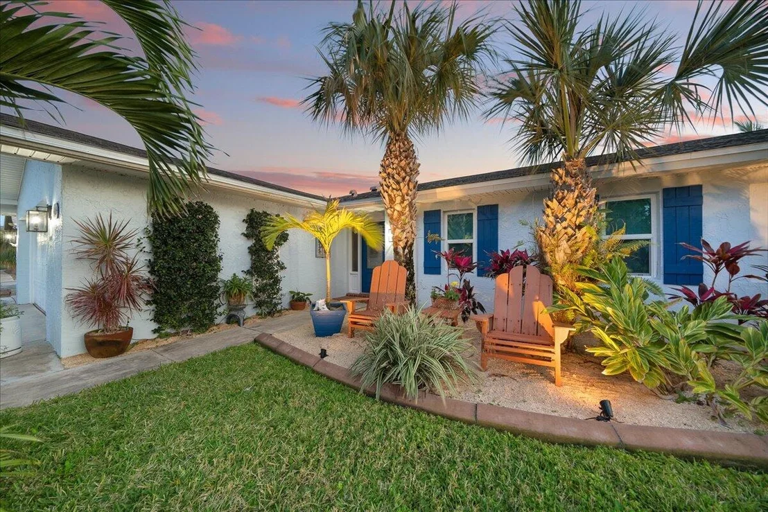 Photo of 219 5th Avenue