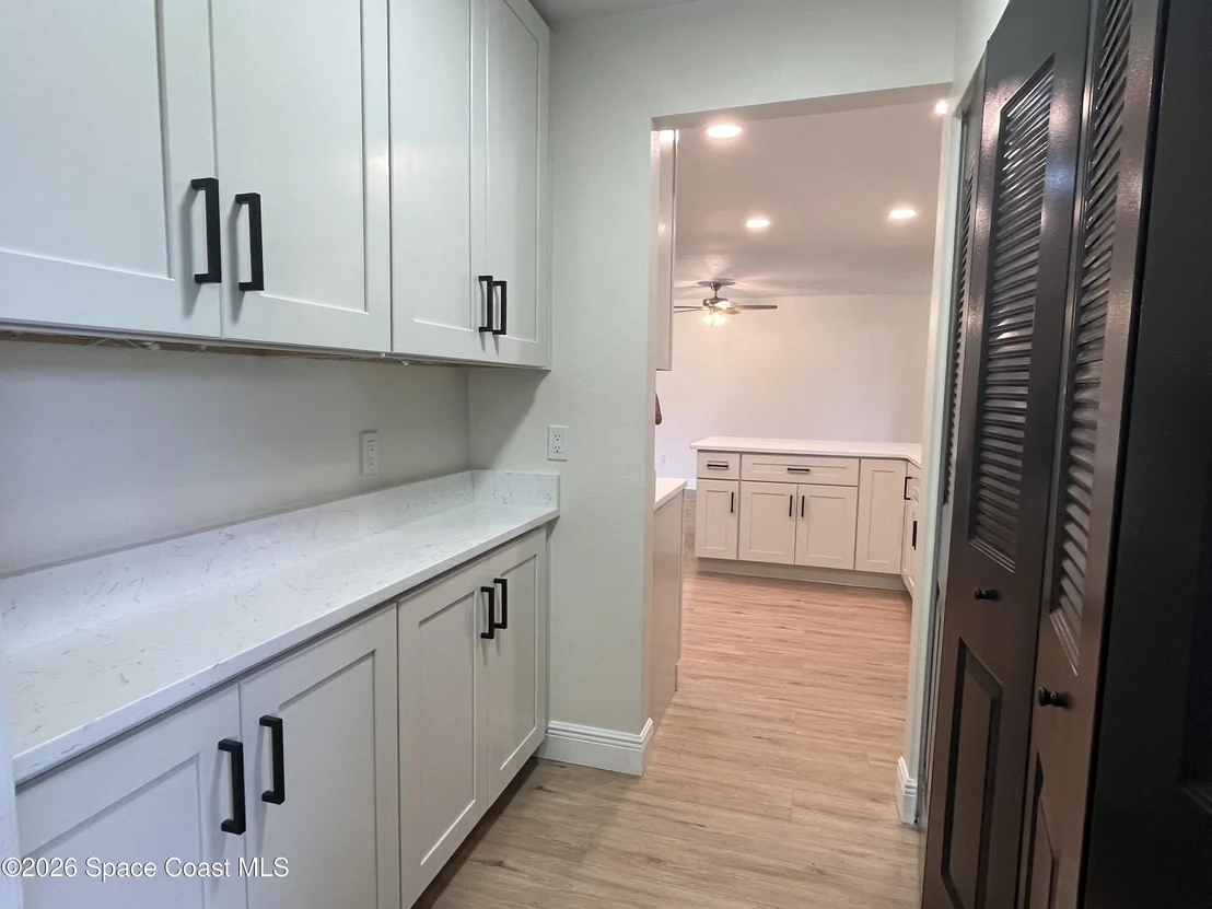 Photo of 1171 Riviera Drive NE