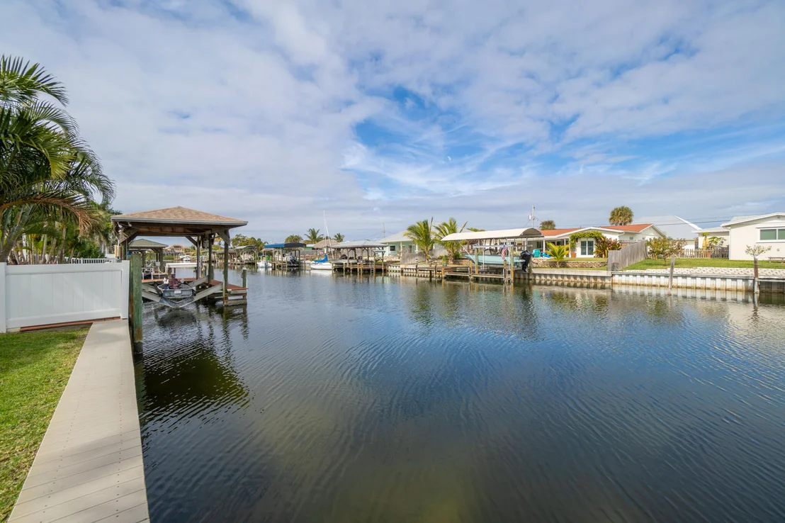 Photo of 453 Penguin Drive