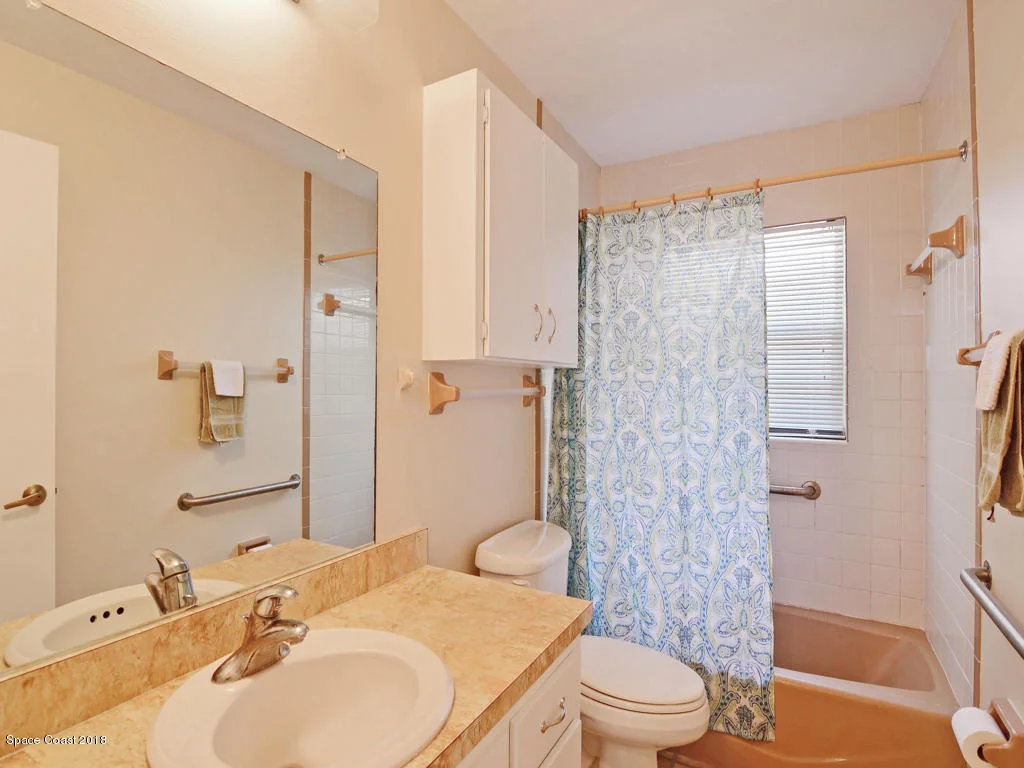 Photo of 11625 Roseland Road