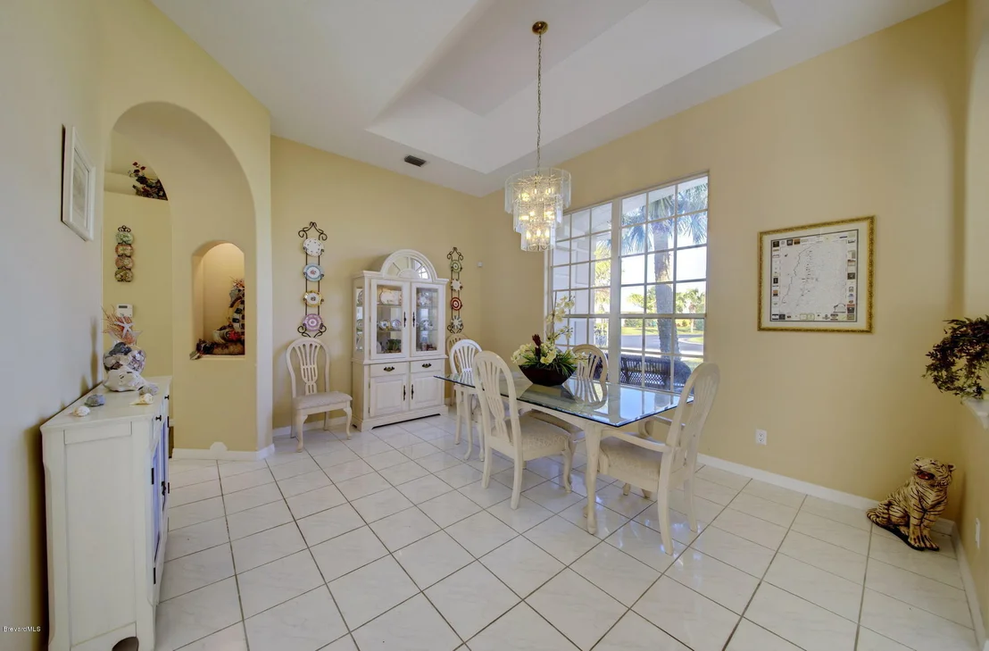 Photo of 313 Island Drive