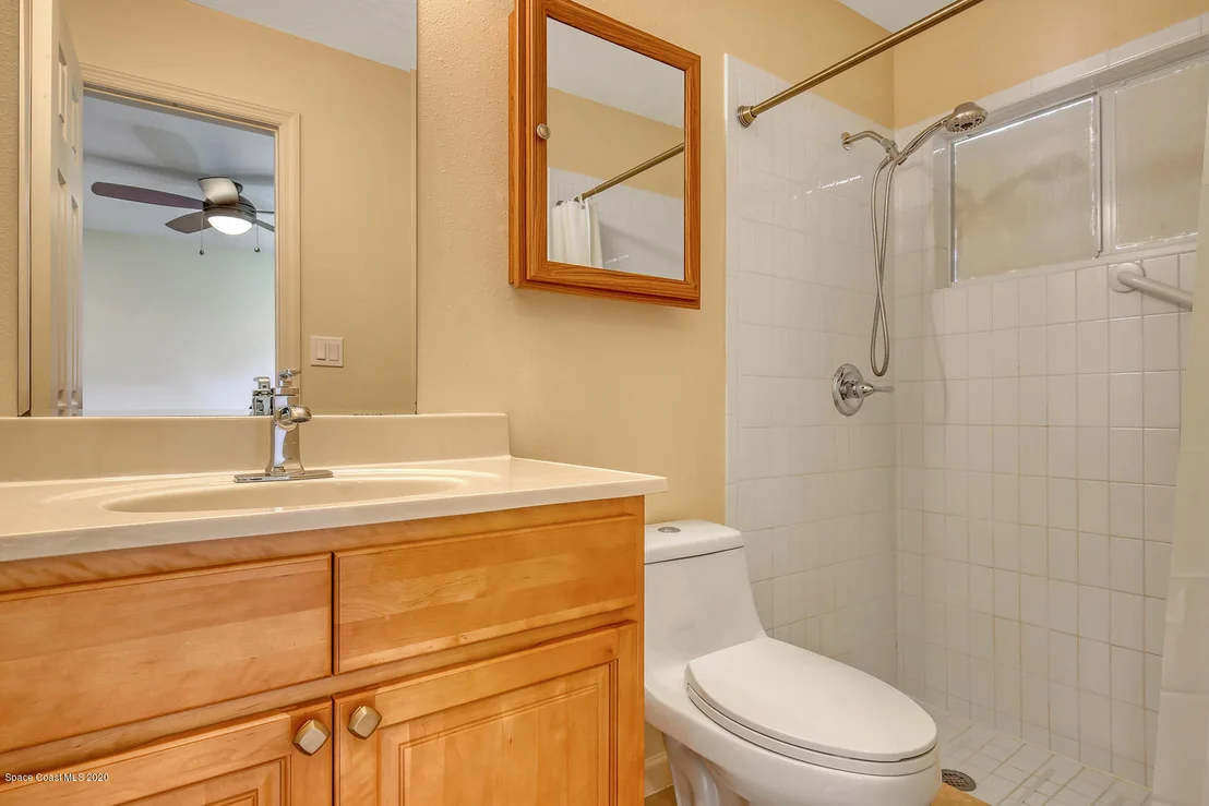 Photo of 930 Bacon Circle NE