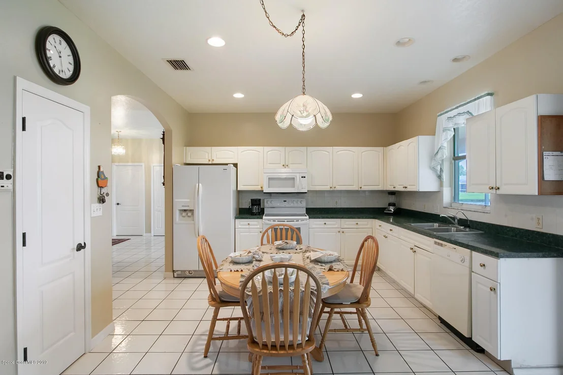 Photo of 4926 Buttonwood Drive